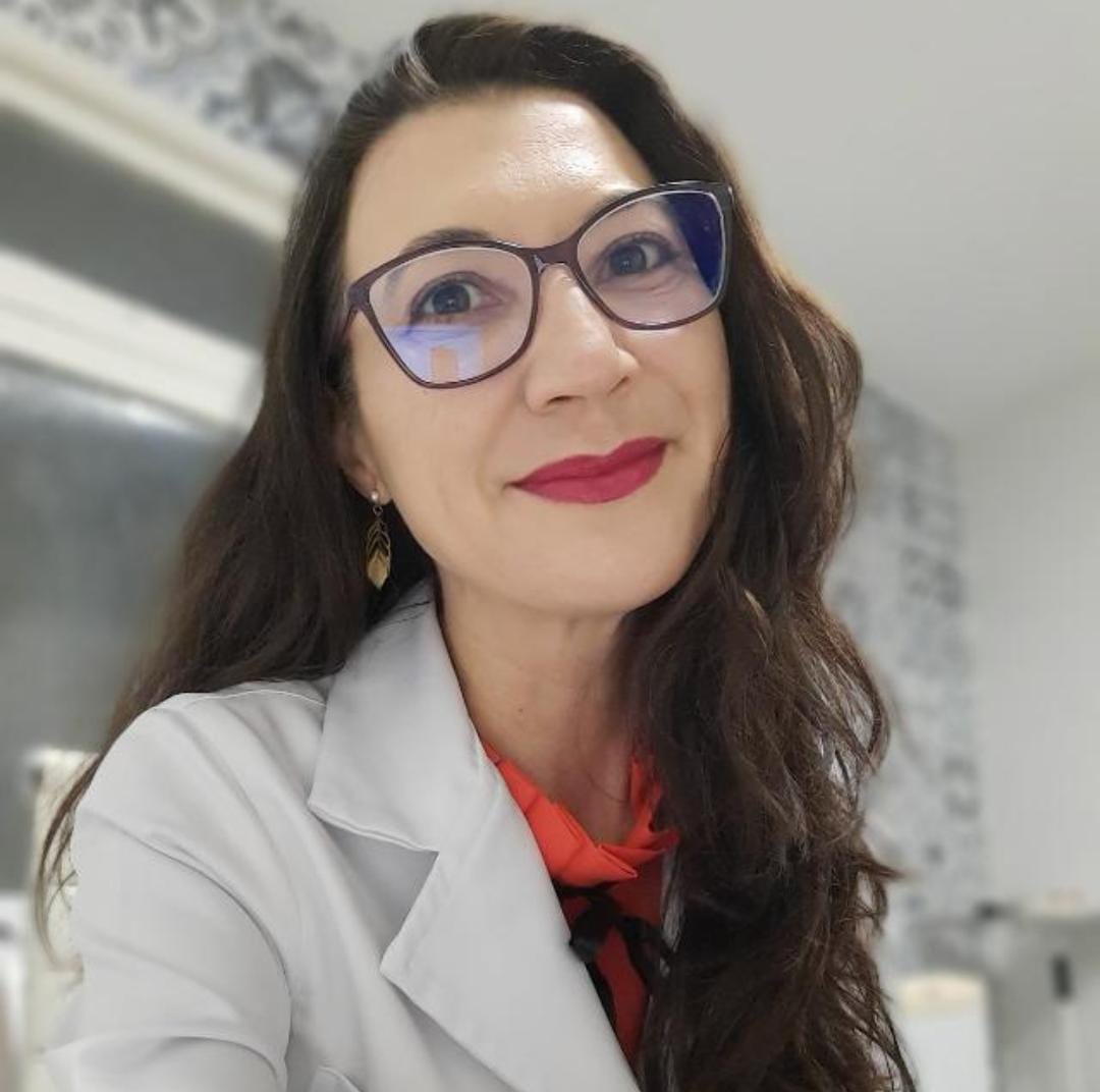 Dra. Aline Piol
